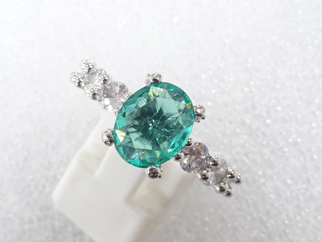 JAPANESE KIMONO / ANTIQUE COLORED STONE RING (SIZE 16)